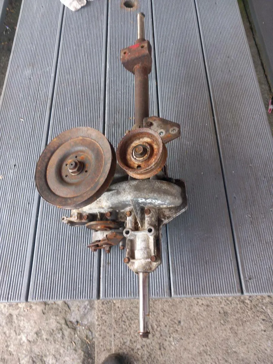 Cub cadet/M.T.D variable speed gearbox for sale - Image 2