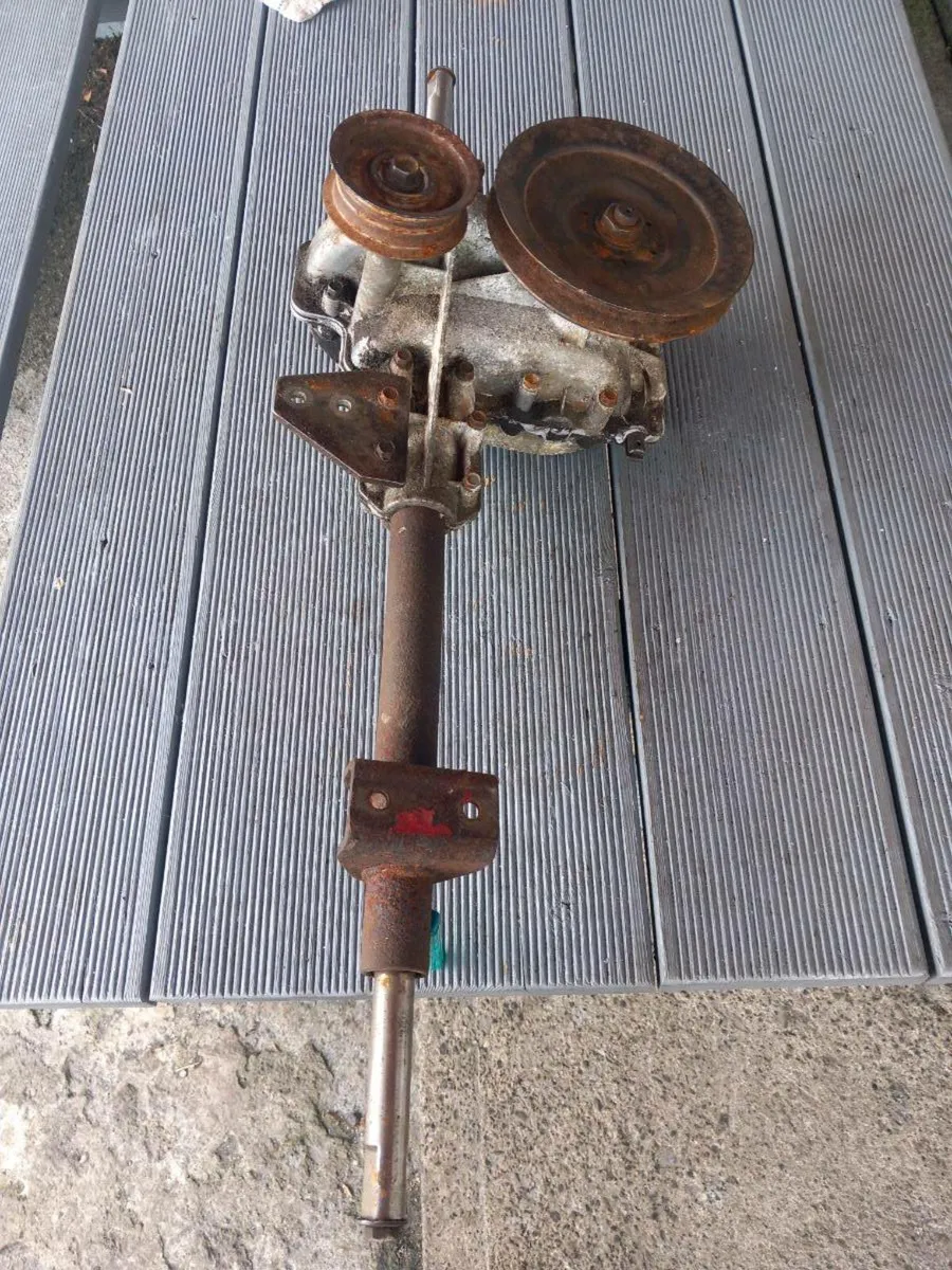 Cub cadet/M.T.D variable speed gearbox for sale - Image 3
