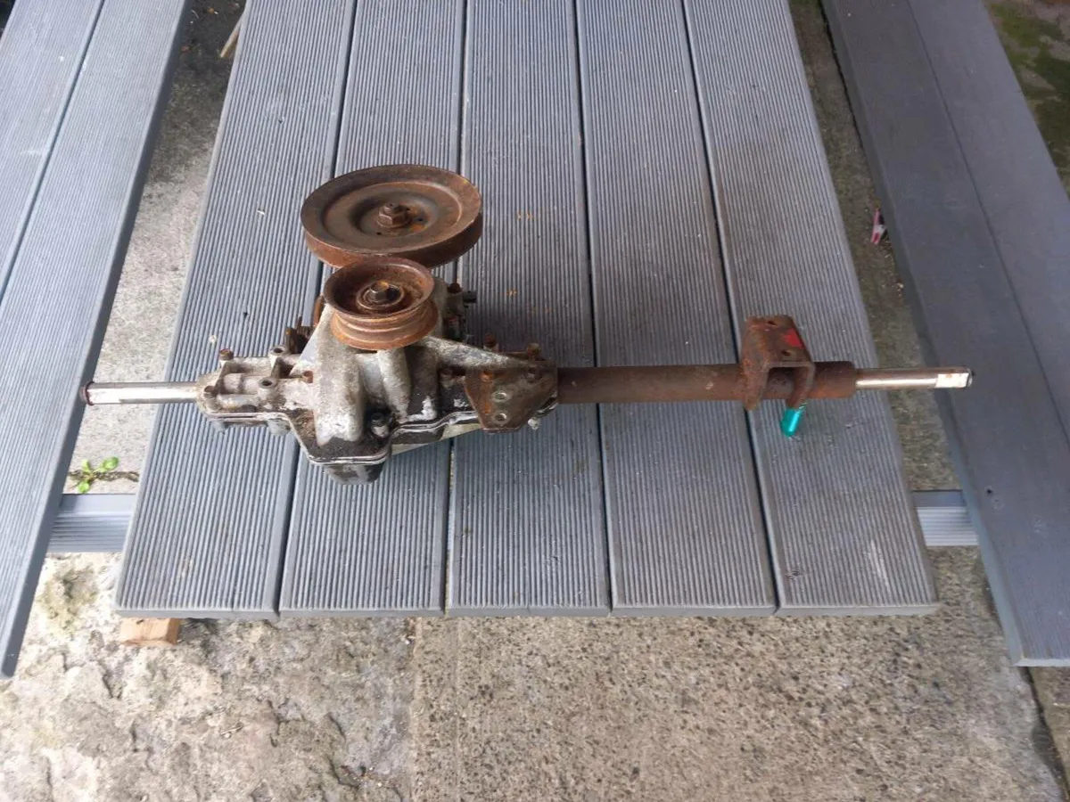 Cub cadet/M.T.D variable speed gearbox for sale - Image 4