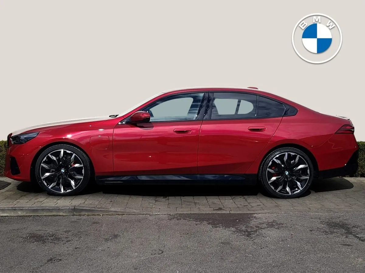 BMW 5 Series 530e M Sport - Image 3