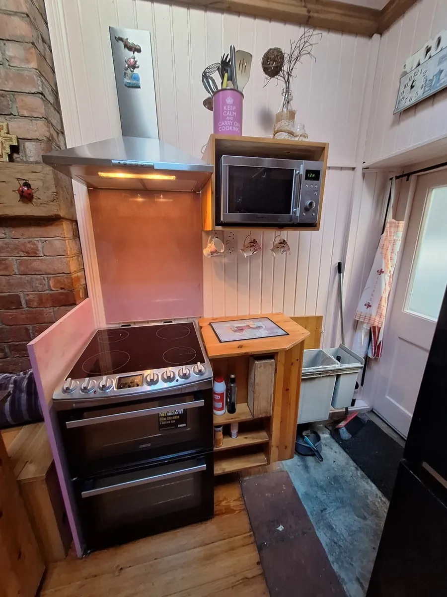 Kitchen & Appliances - Image 4