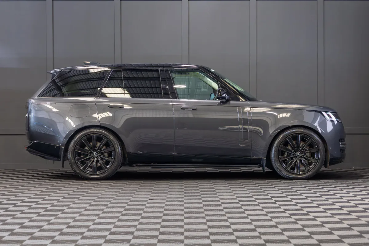 222 Range Rover P440e 5 Seat N1 Crewcab - Image 2