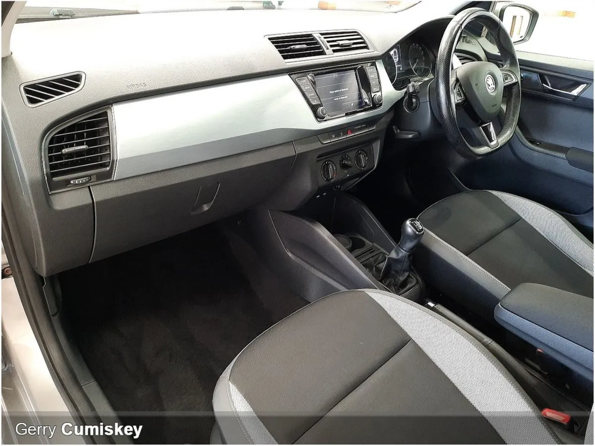 Skoda Fabia Ambition 1.0 MPI 60 BHP - Image 2
