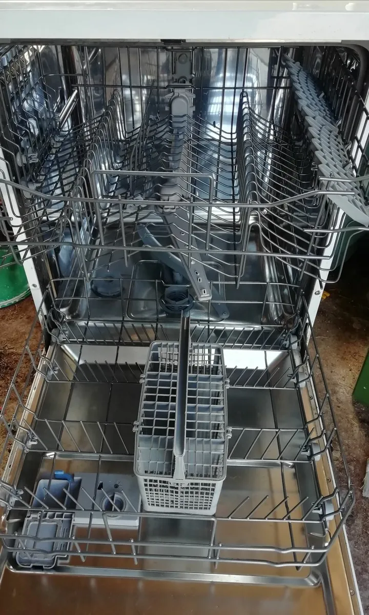 Dishwasher and larder fridge - Image 2