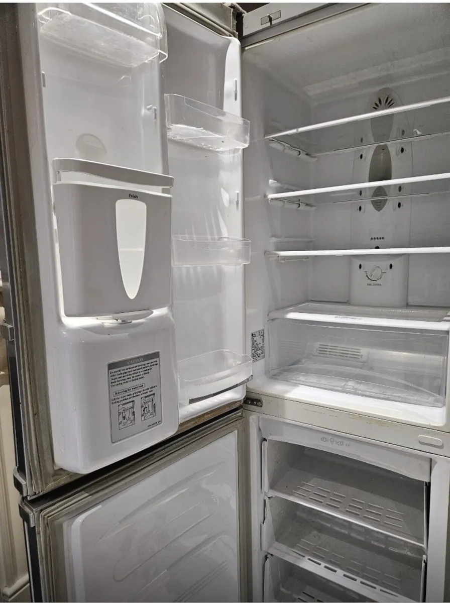 Lg Fridge Freeze - Image 2