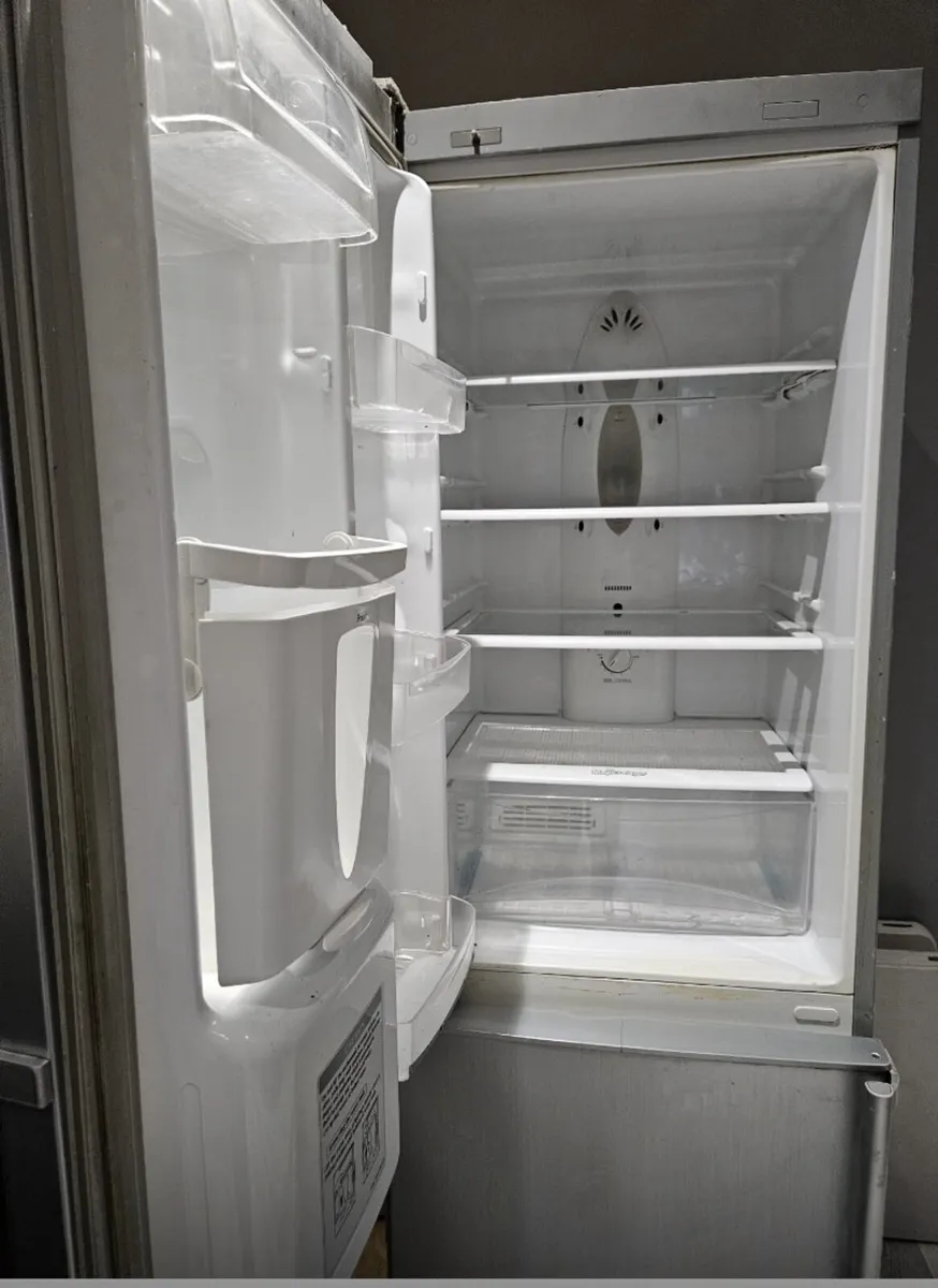 Lg Fridge Freeze - Image 4