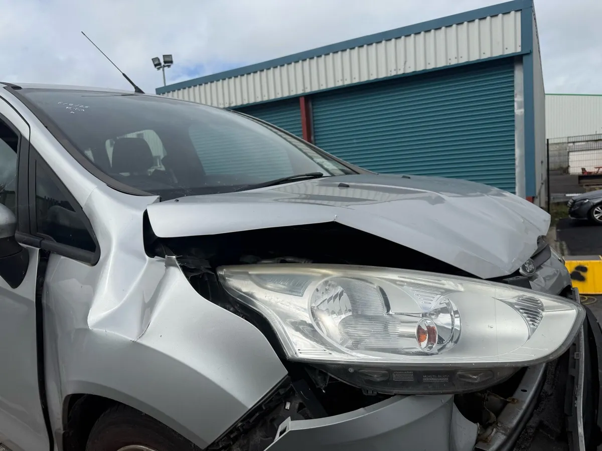 Ford B-Max 1.5 diesel - Image 4