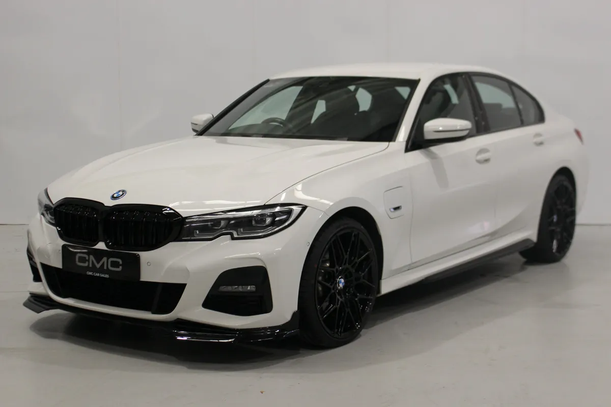 2022 BMW 330E M SPORT - M Performance - Image 3
