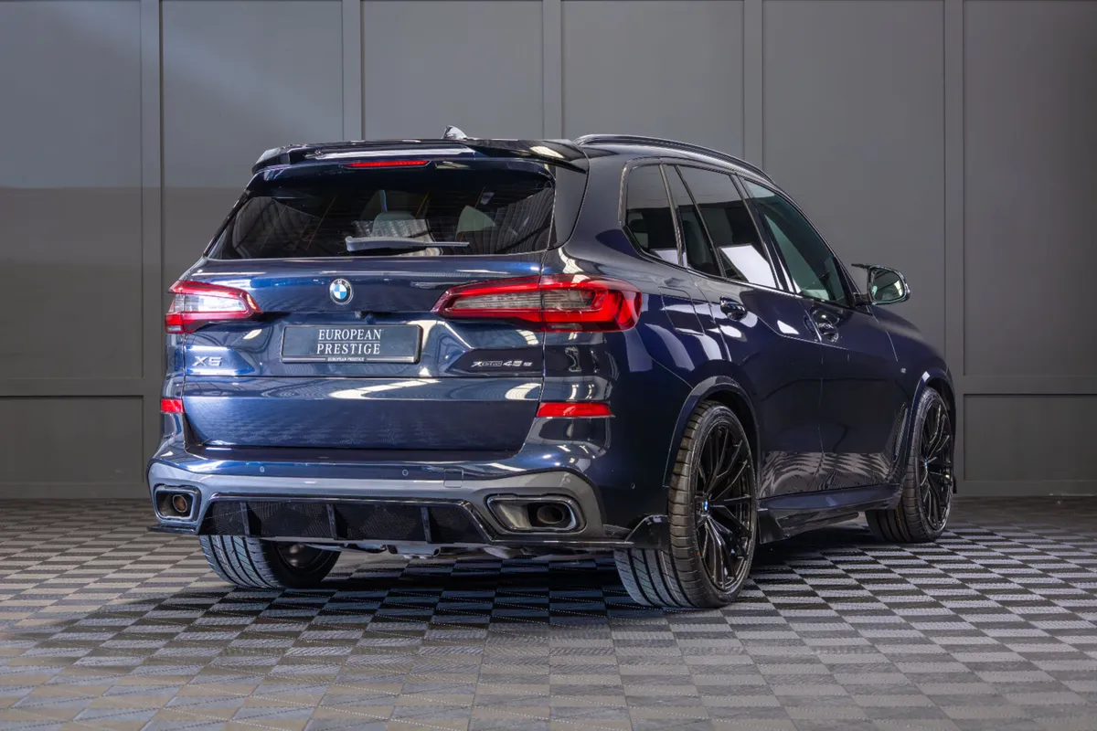 202 BMW X5 X-Drive 45e M-Sport - Image 3
