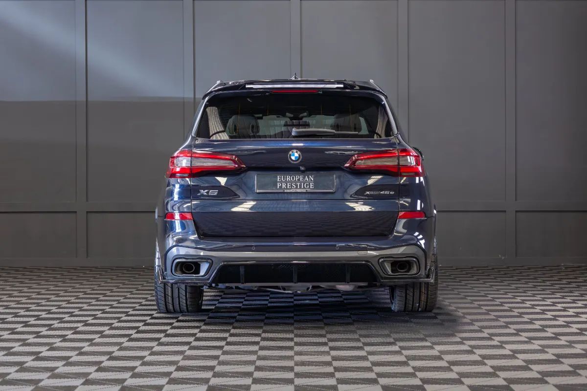 202 BMW X5 X-Drive 45e M-Sport - Image 4