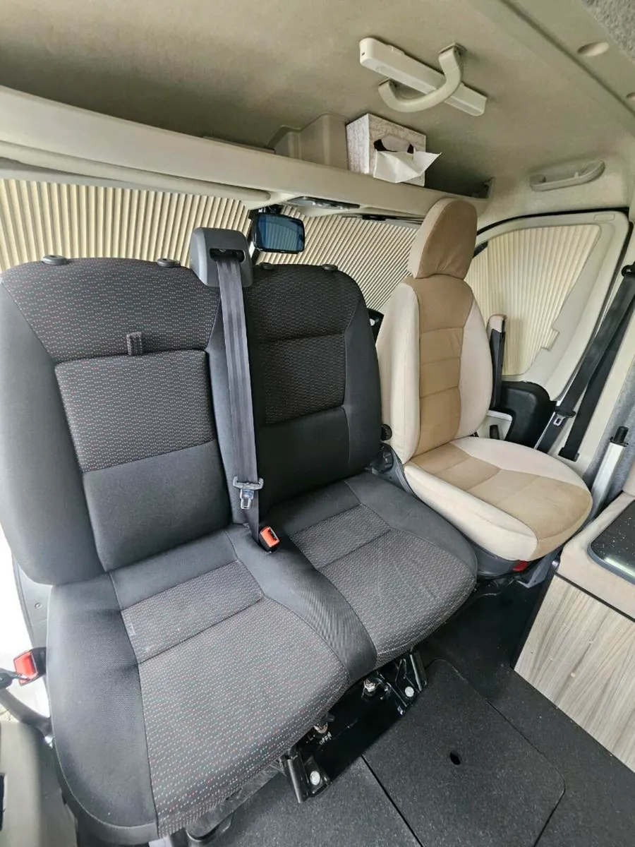 Double seat and swival base - Image 3