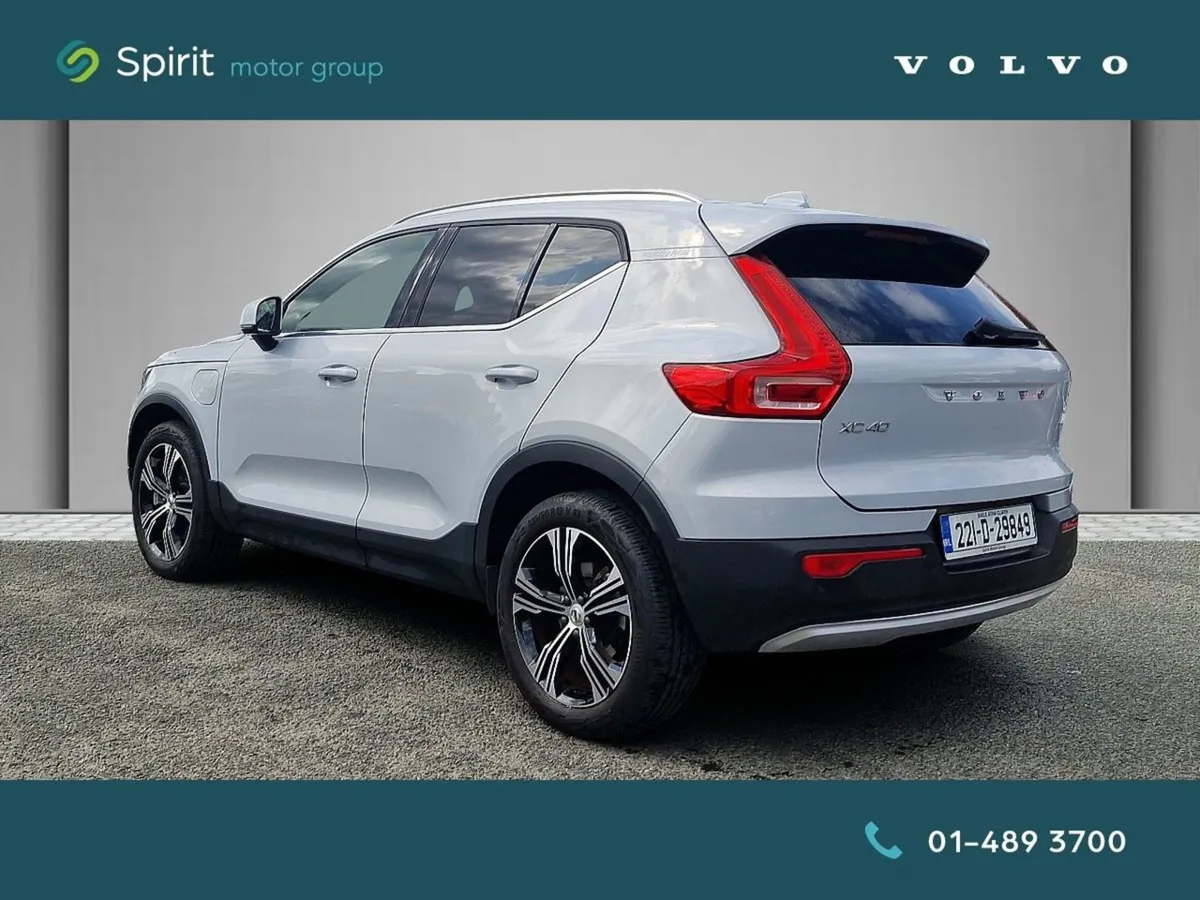 Volvo XC40 T4 211hp  plug In Hybrid  Inscription - Image 3