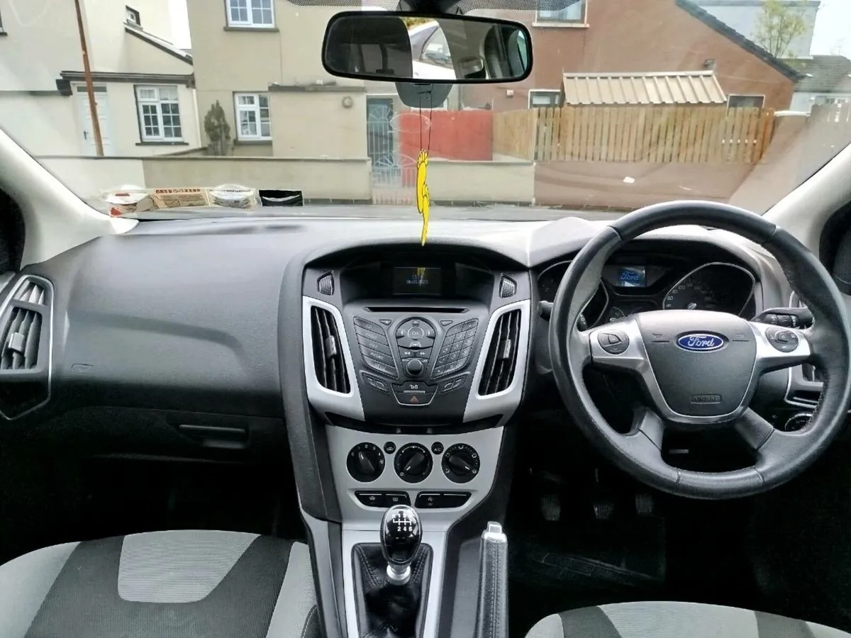 Ford Focus - Image 2