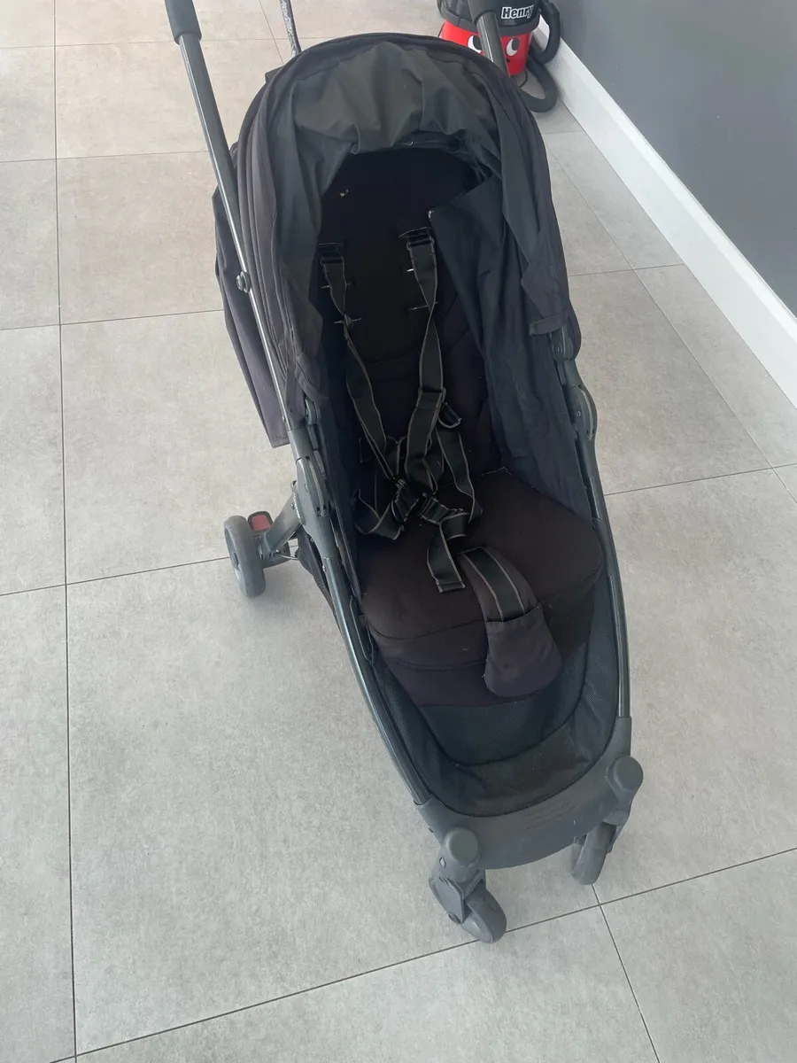 Stroller - Image 2