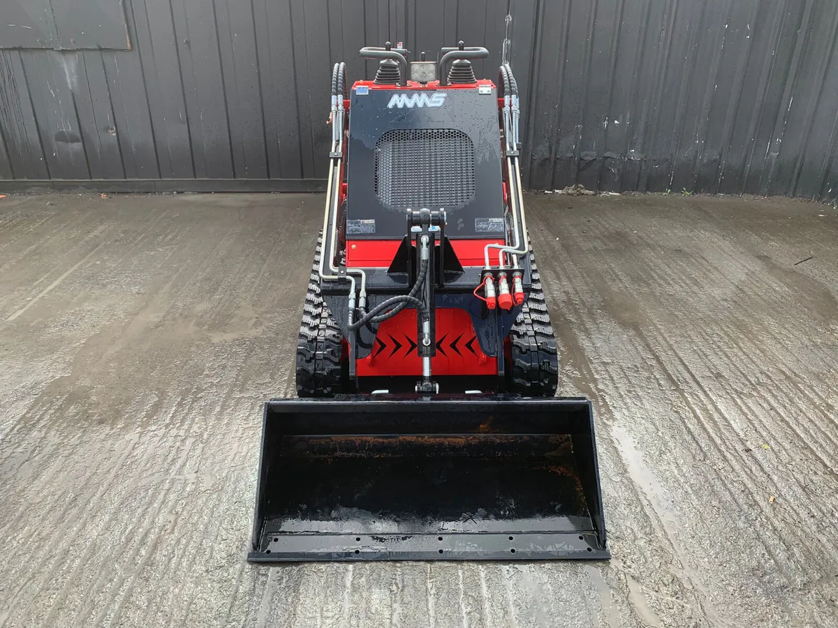 Tracked Pedestrian Skidsteer Loader - Image 2