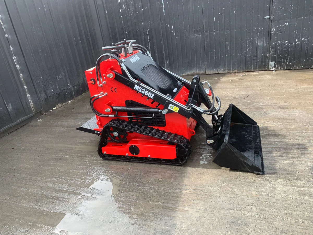 Tracked Pedestrian Skidsteer Loader - Image 4
