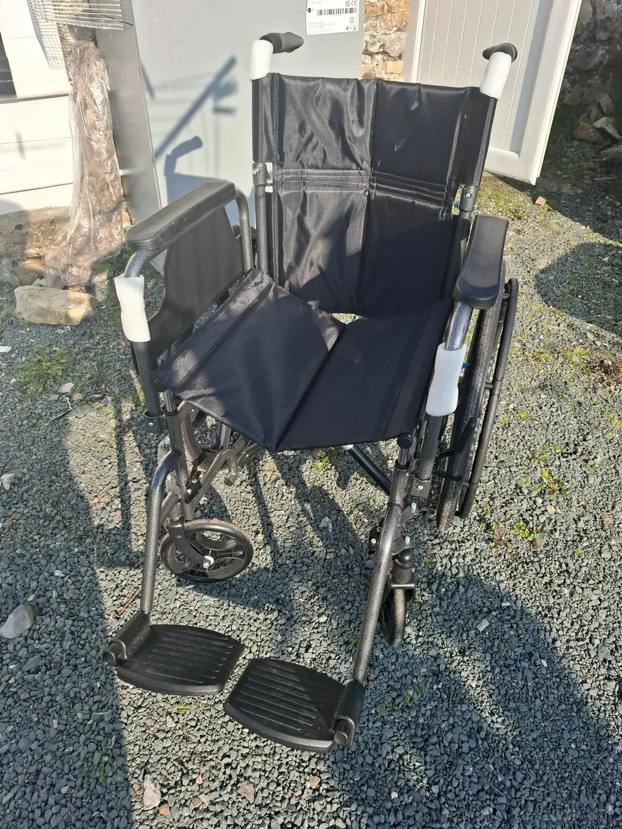 Wheelchair - Image 3