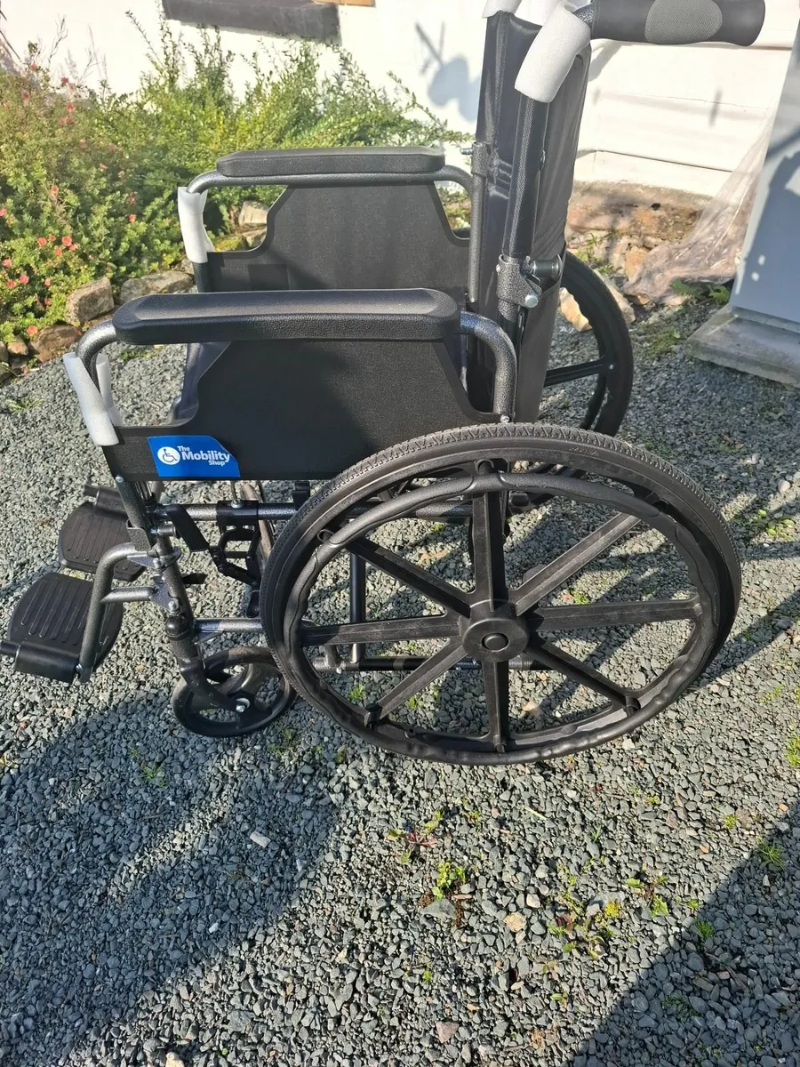 Wheelchair - Image 4