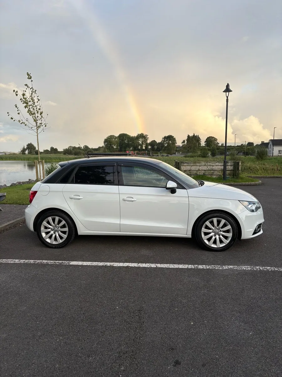 Car - Image 2