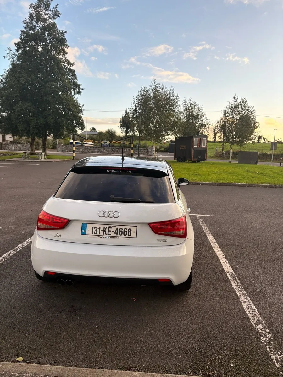 Car - Image 3