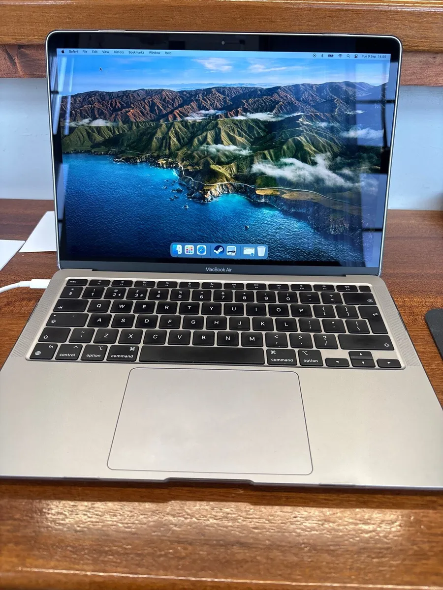 M1 MacBook Air - Image 2