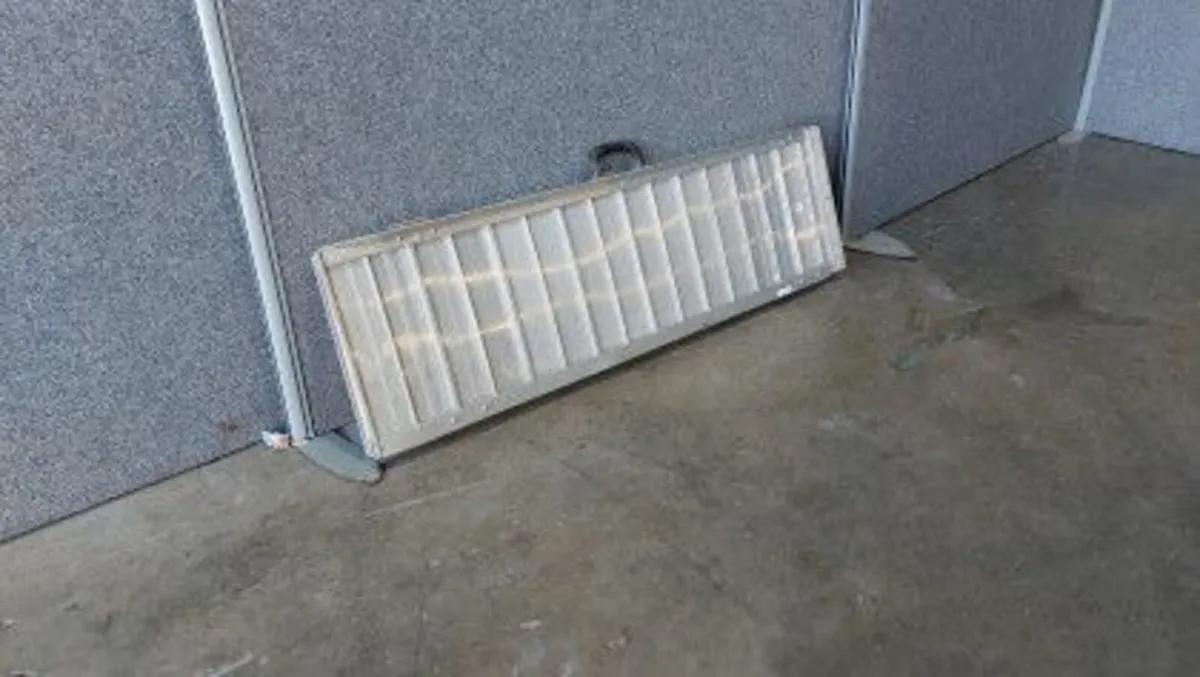 Portable Folding Suitcase Van Loading - Image 3