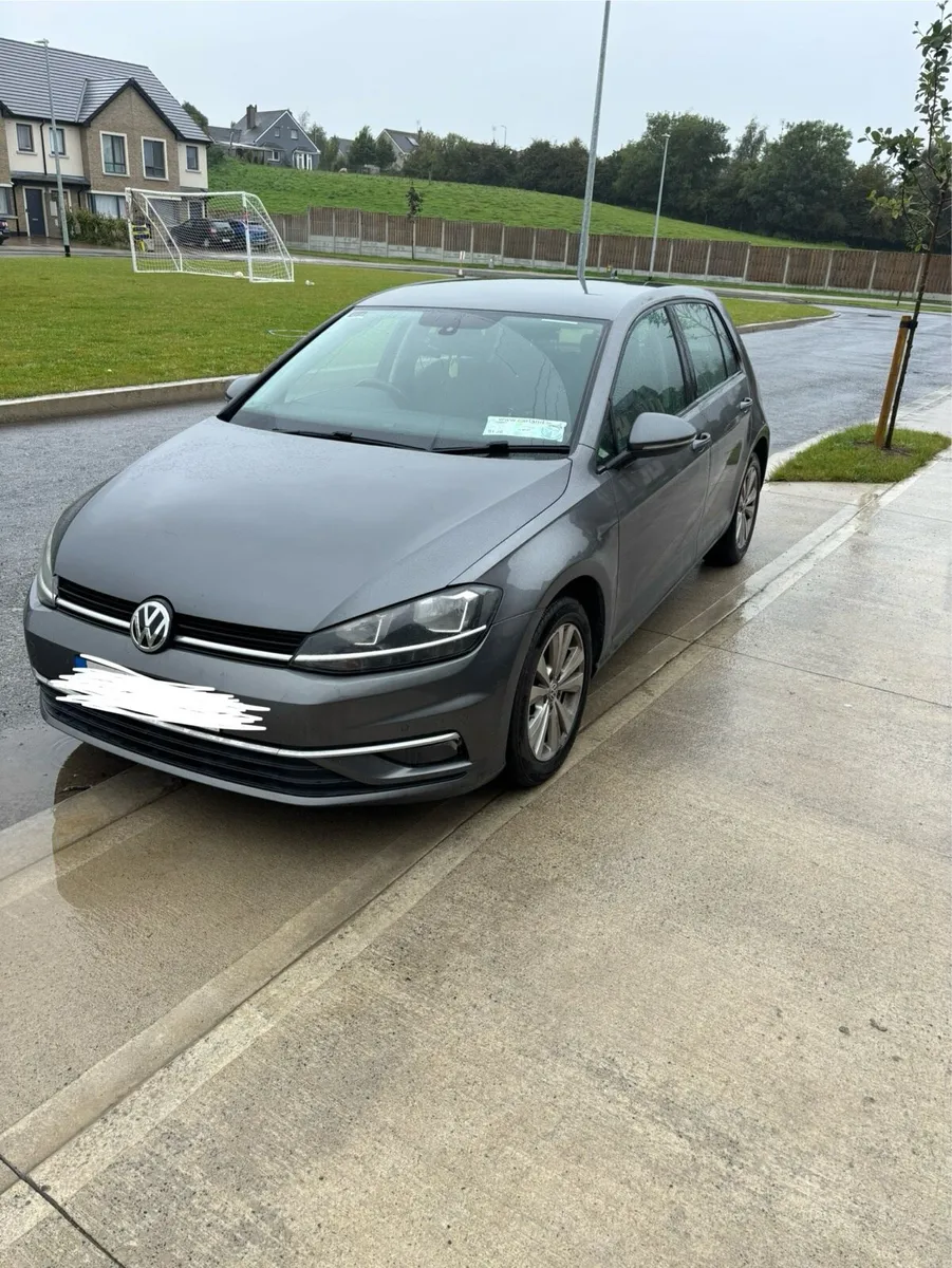 Volkswagen Golf - Image 1