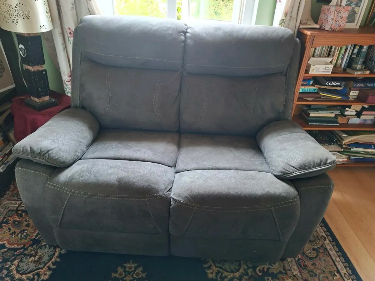 Couch - Image 2