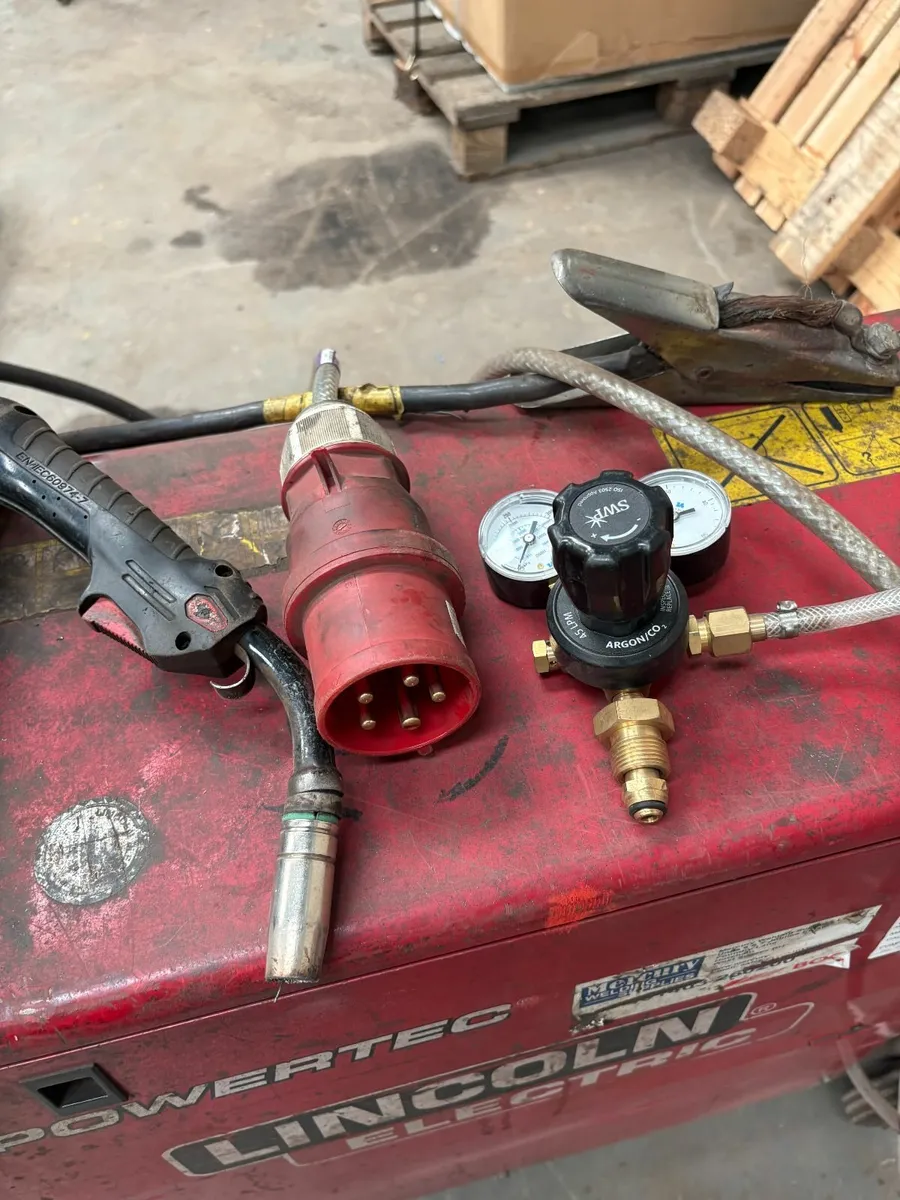 LINCOLN ELECTRIC POWERTEC 305C MIG WELDER, 3 PHASE - Image 2