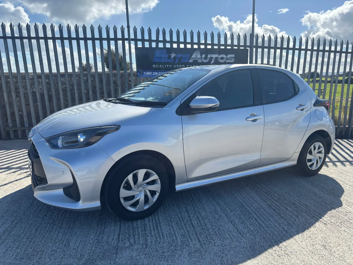 Toyota Yaris Self Charging Hybrid 2021 - Image 2