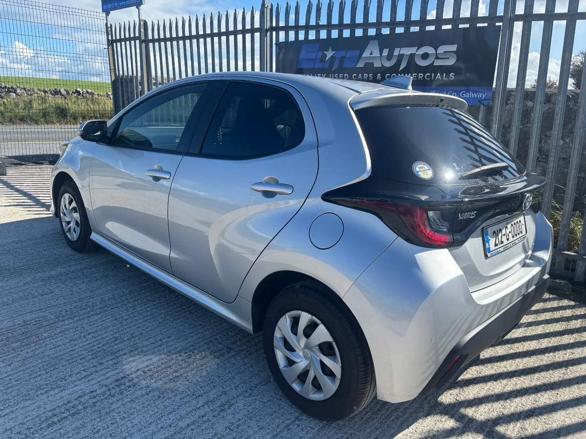 Toyota Yaris Self Charging Hybrid 2021 - Image 3