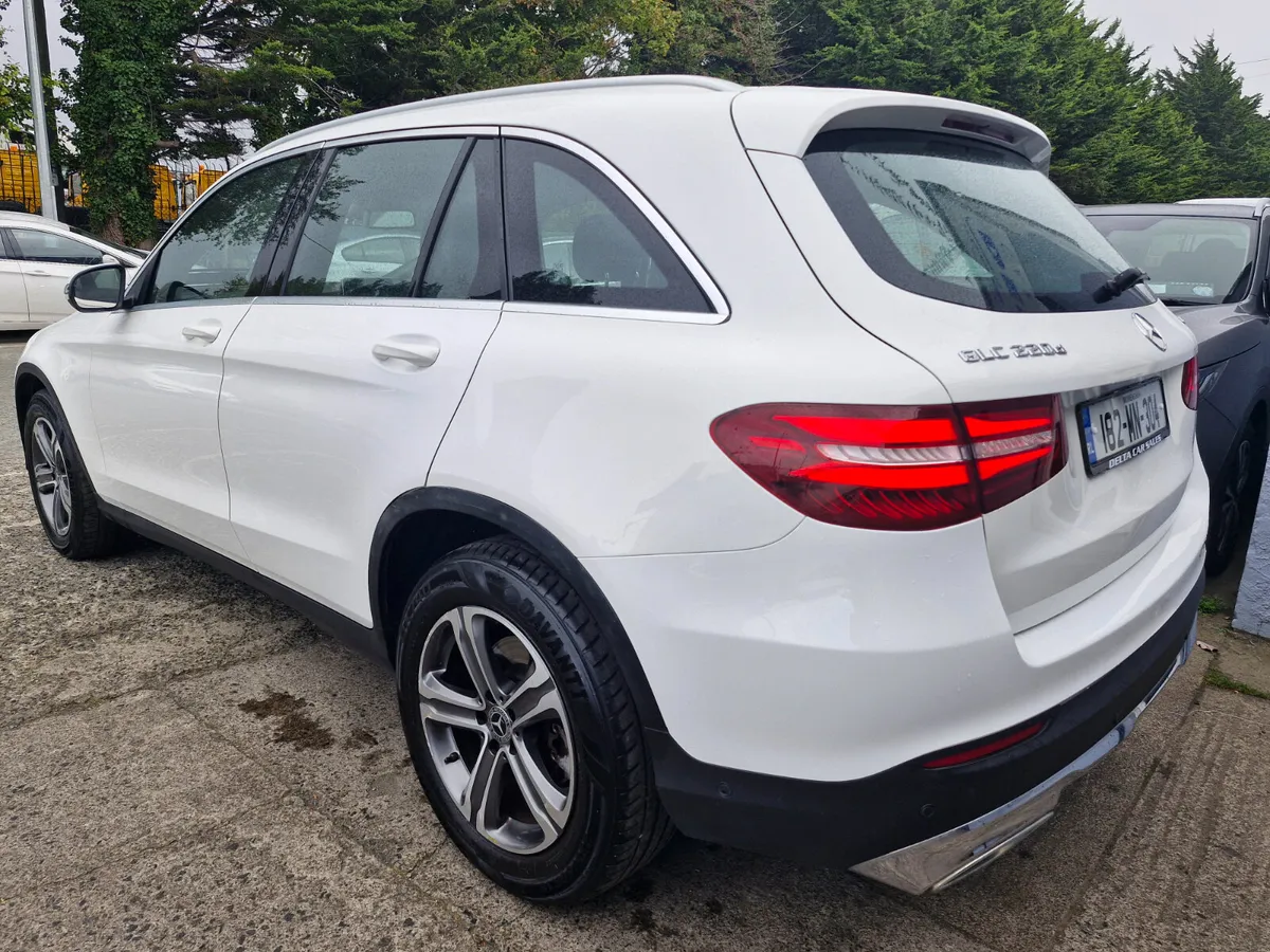 2018 MERCEDES-BENZ GLC CLASS GLC220D 4-MATIC - Image 4
