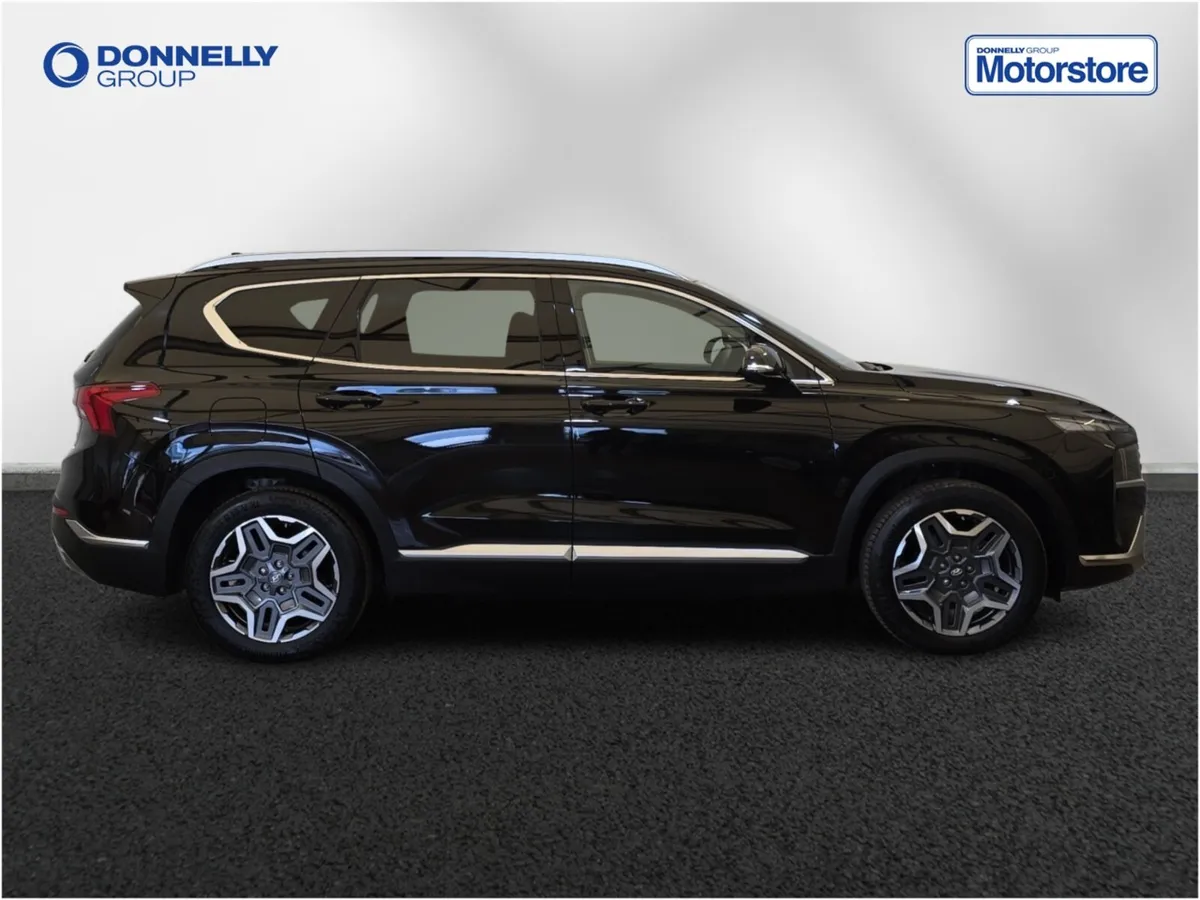 Hyundai Santa Fe SANTA FE Premium - Image 3