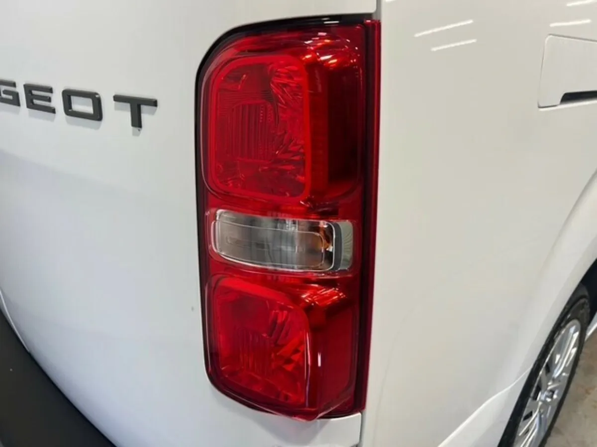 Peugeot Expert L2 Diesel Asphalt - Image 4