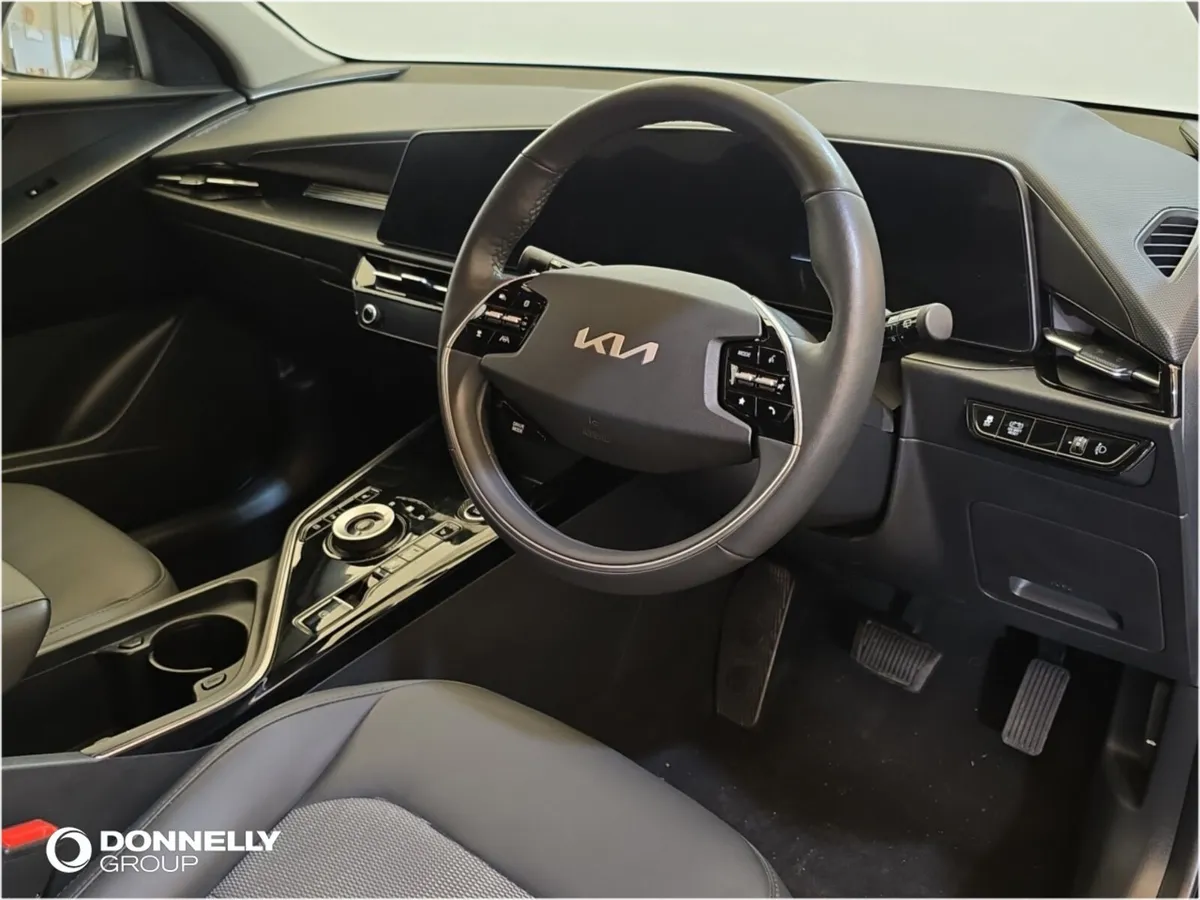 Kia Niro Estate 3 - Image 4