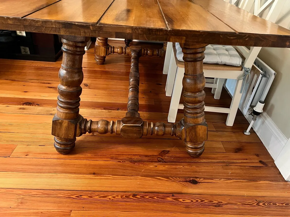 Dining table - Image 3