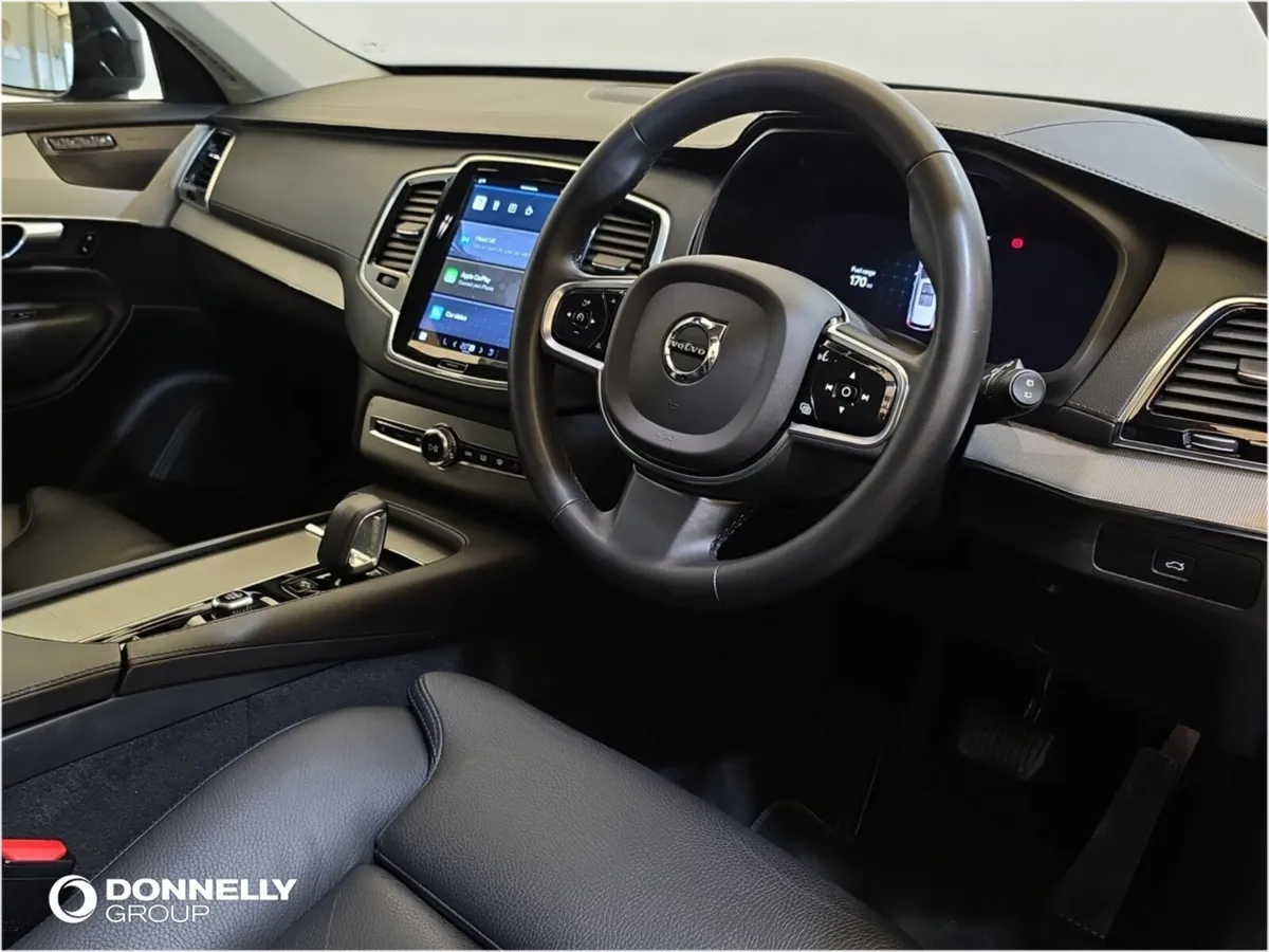 Volvo XC90 Diesel Estate Plus - Image 4