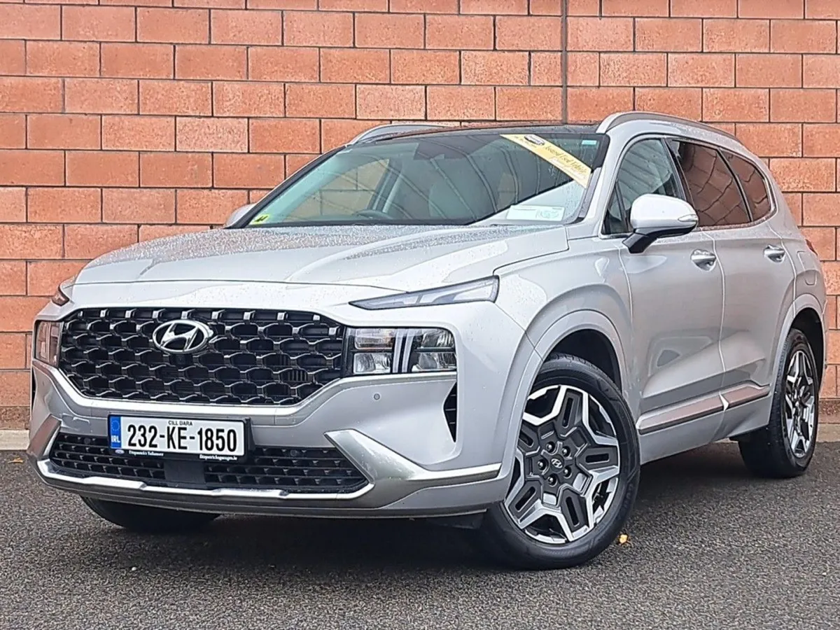 Hyundai Santa Fe 4 Wheel Drive Premium Plug in Hy - Image 2