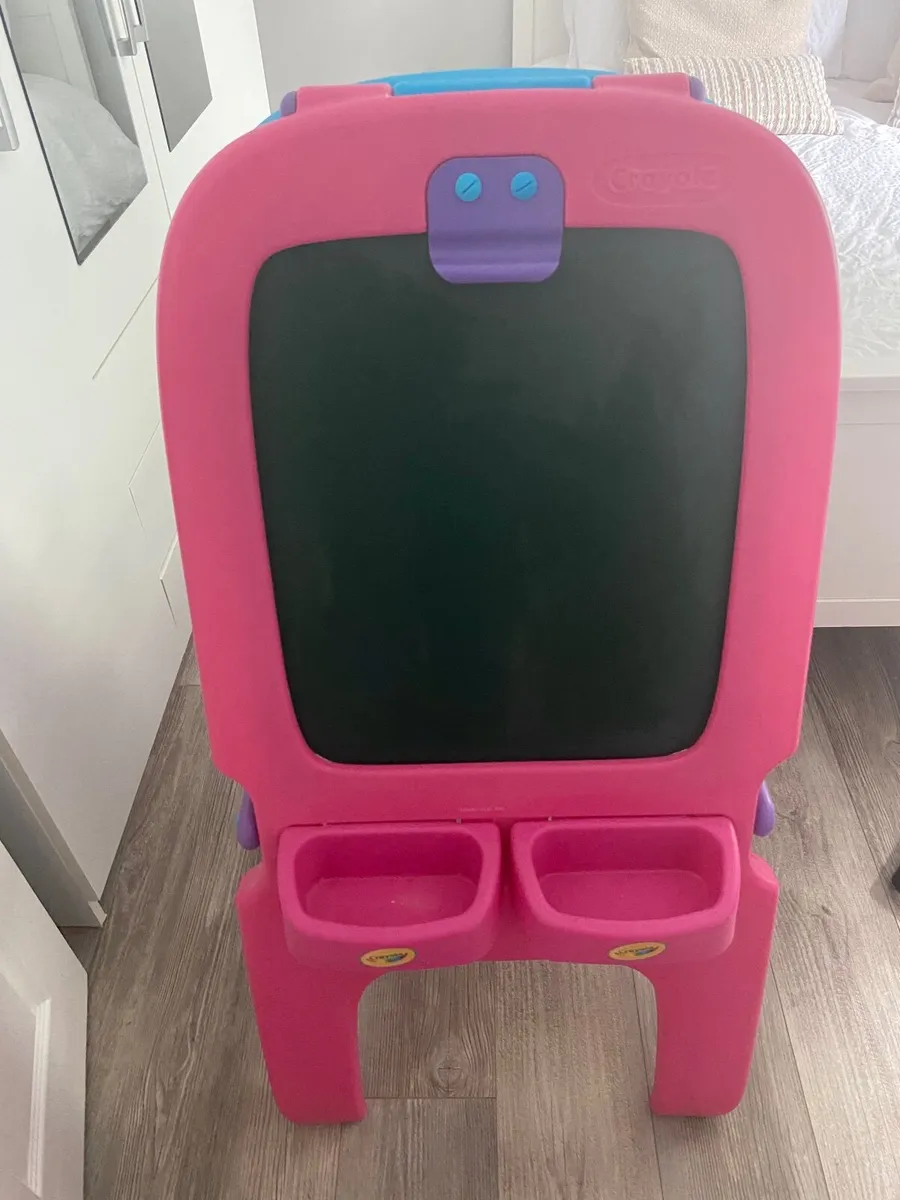 Kids Art Easel - Image 1
