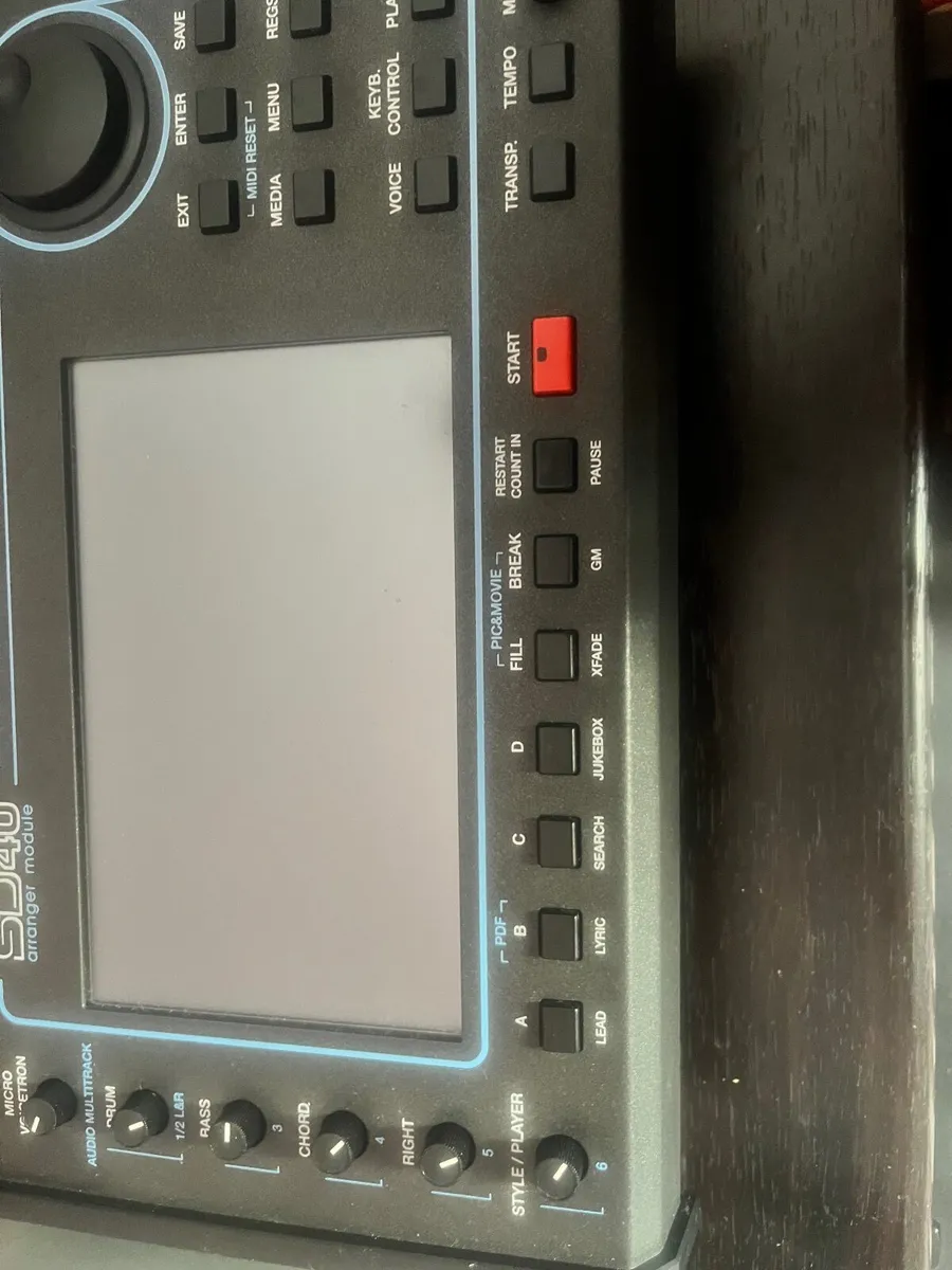 Ketron SD 40 music arranger - Image 3