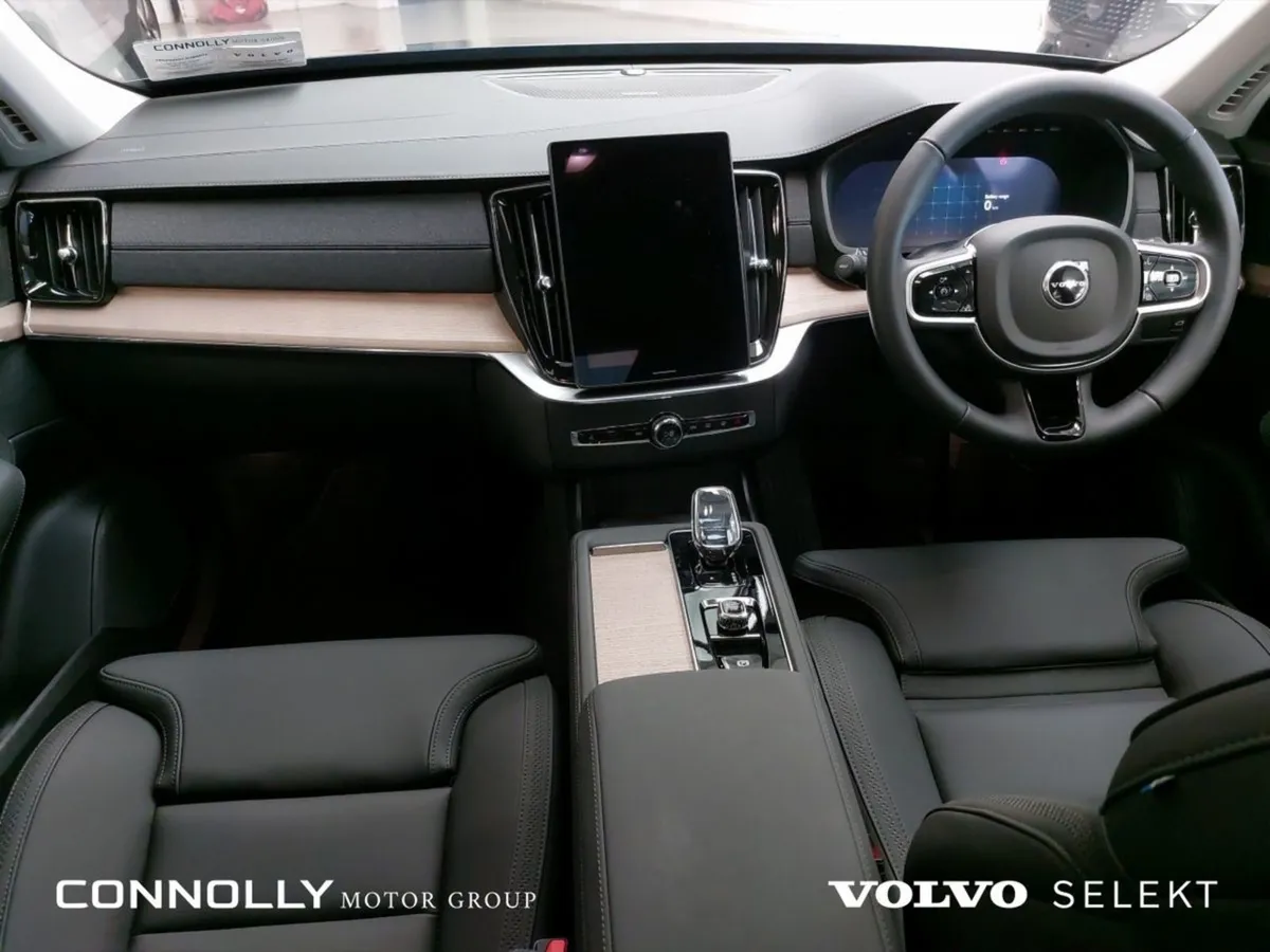 Volvo XC90 T8 Phev Plus Bright - Image 4