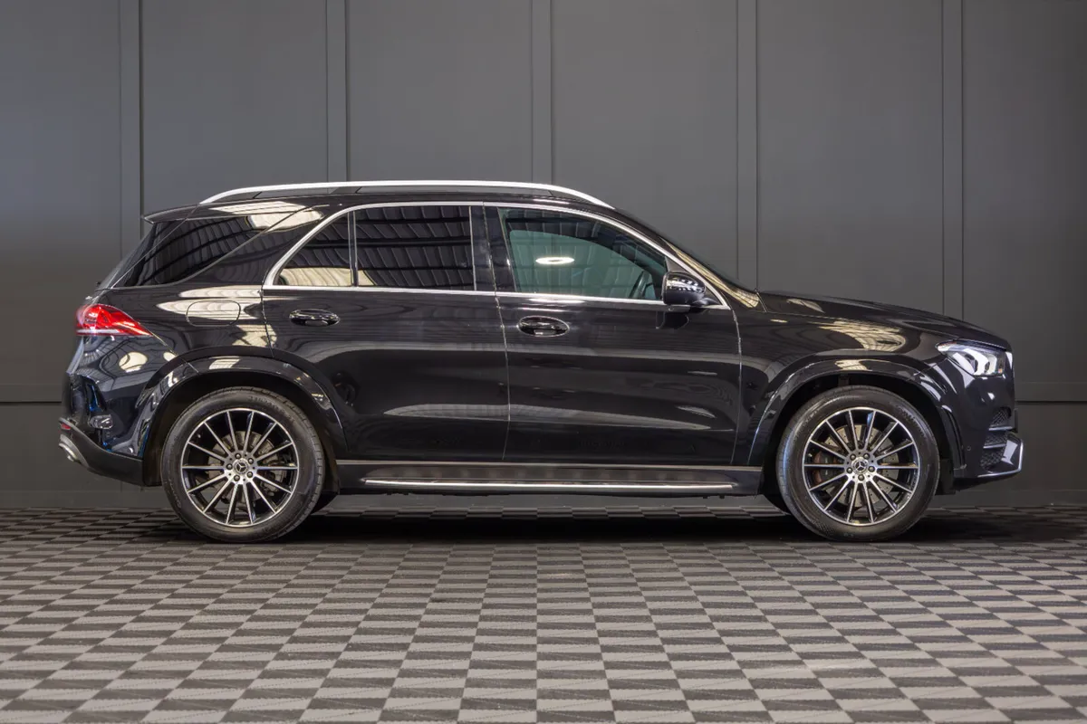 222 Mercedes-Benz GLE 350de AMG Line Premium - Image 2