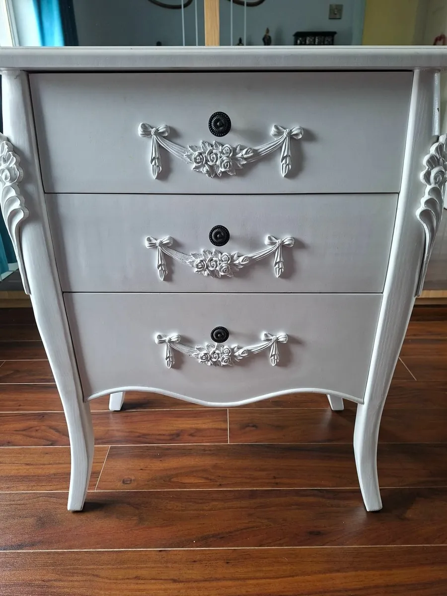 Drawers - Image 1