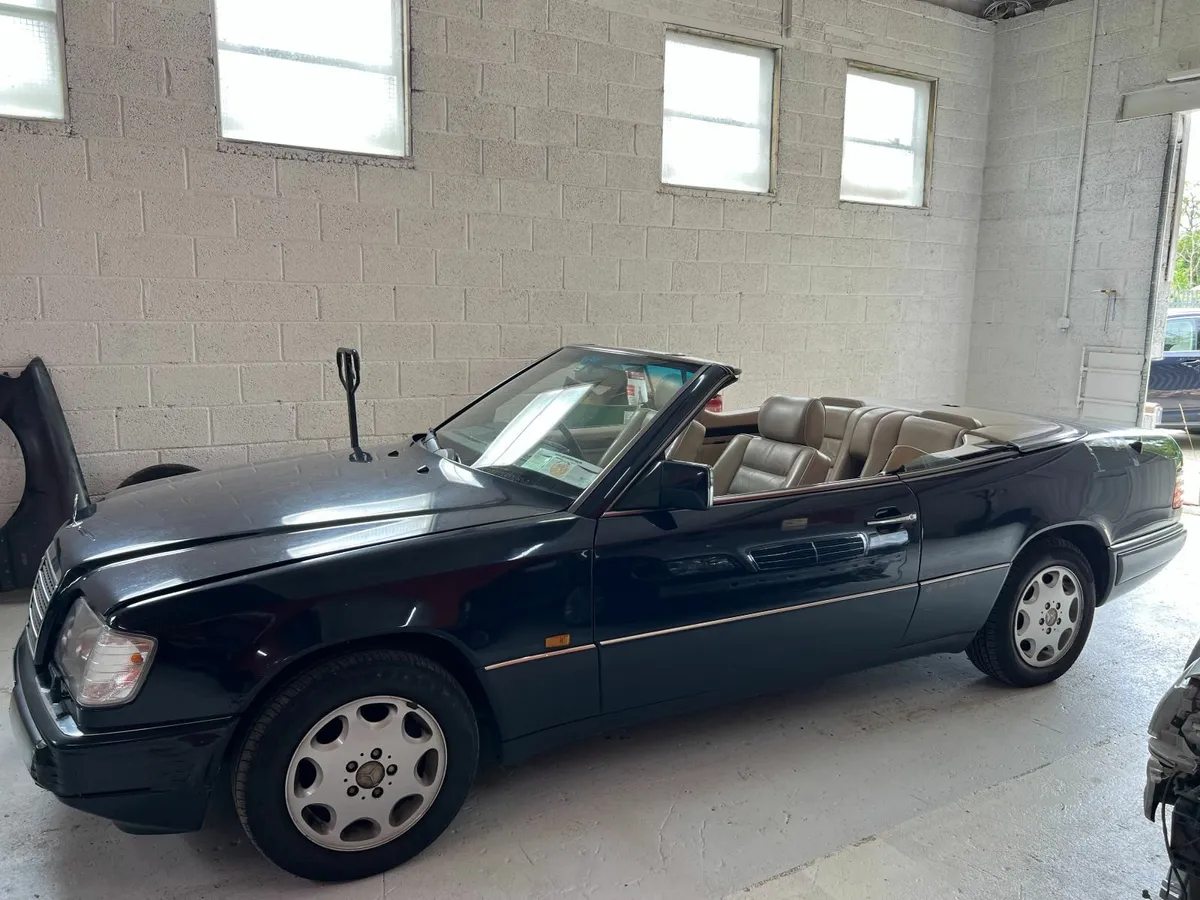1995 Mercedes E220  Original Irish car