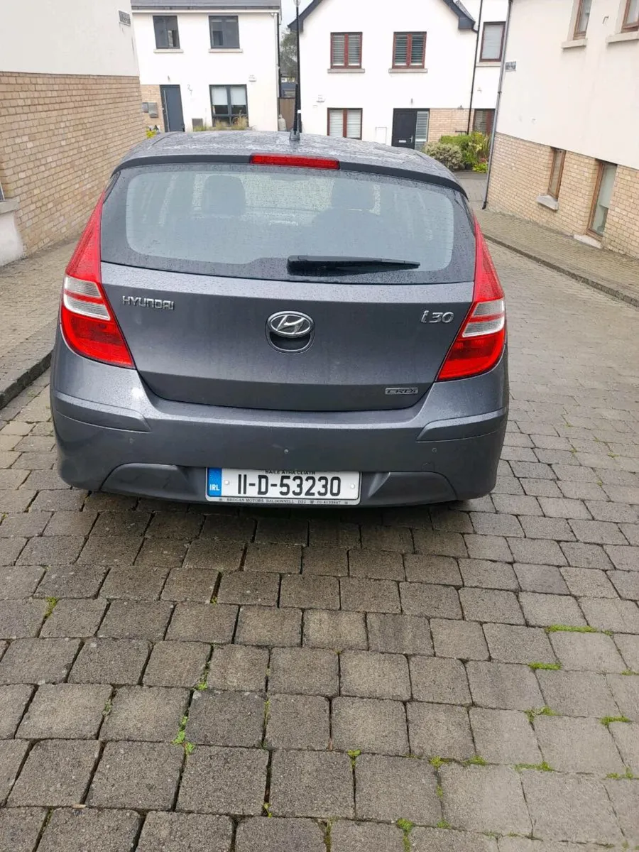 Car - Image 4