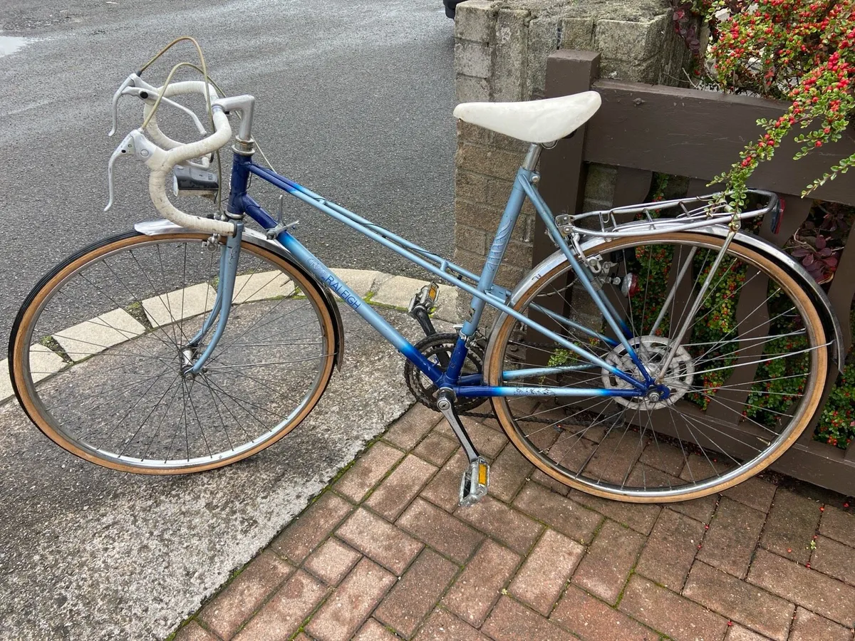 Lady’s Raleigh.   Bicycle - Image 4