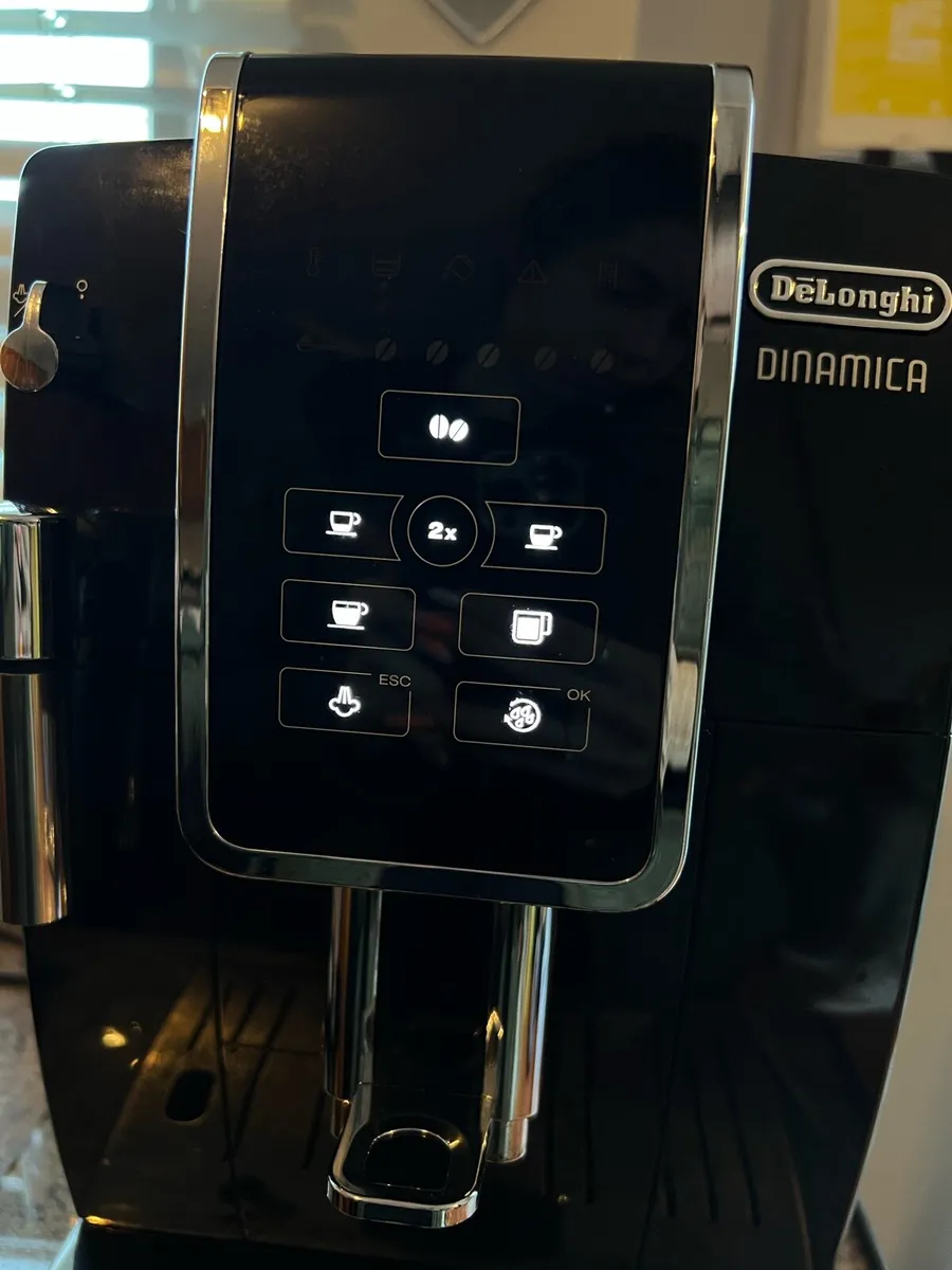 Delonghi coffee machine - Image 2