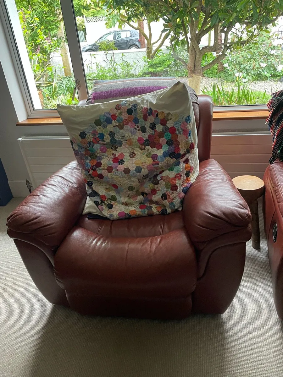 Sofa and armchair recliner set - Image 4
