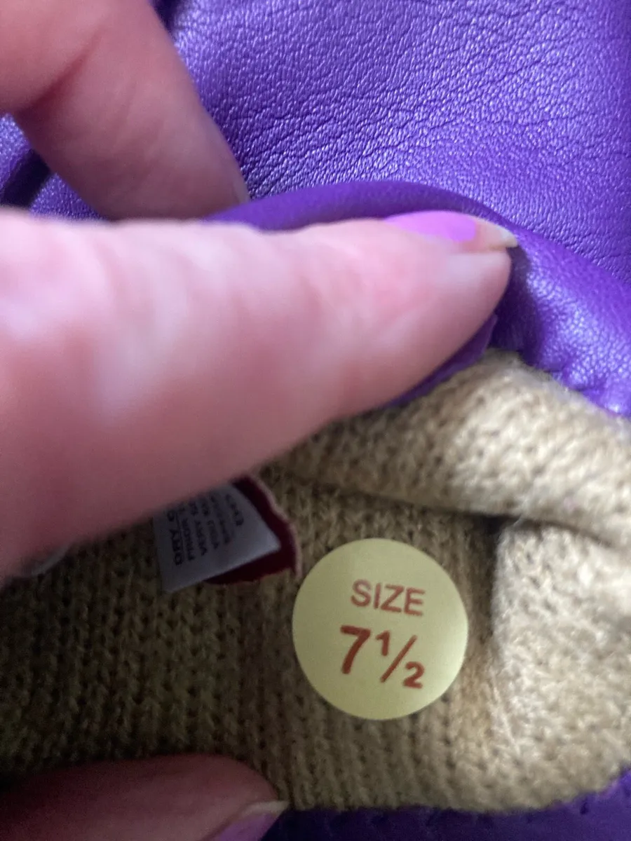 New Gloves - Image 3