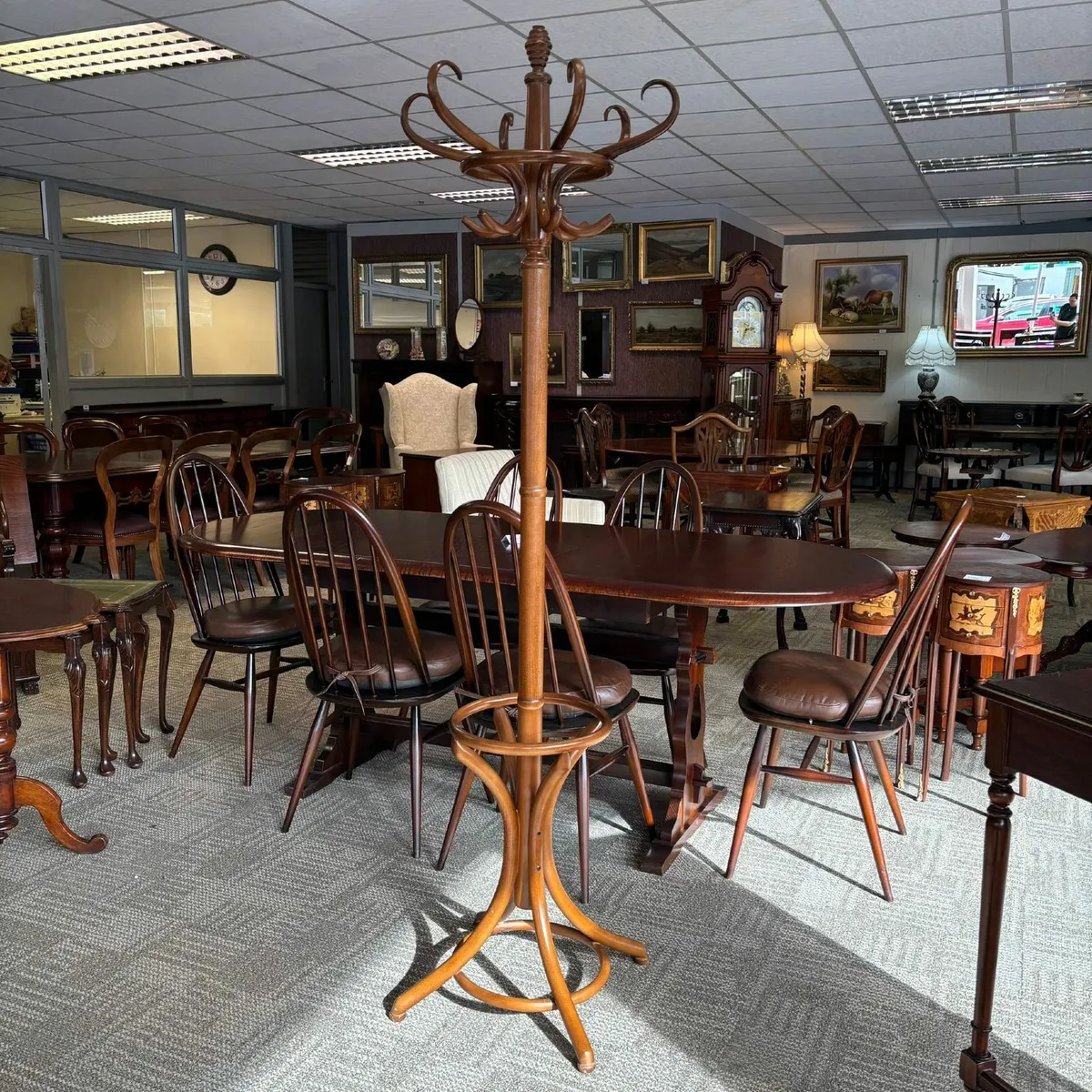 Mahogany bentwood coat stand - Image 1